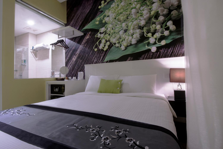 Bedroom 12