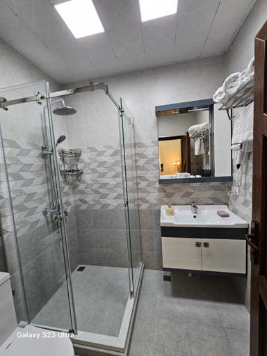 Bathroom 3, Hotel Sharq, Rudaki