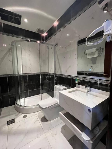 Bathroom 5, Ezz Hotel Apartments, Jeddah