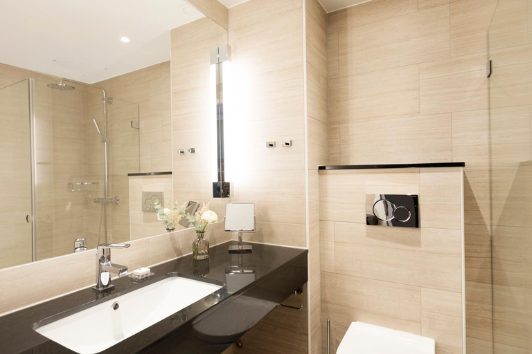 Bathroom, Elite Hotel Academia, Uppsala
