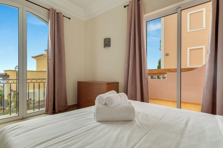 Bedroom 2, Villa Eve Palheiro Village, Funchal