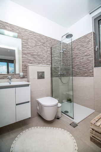 Bathroom 4, Francis & Gregorys Luxury Villas, South Aegean