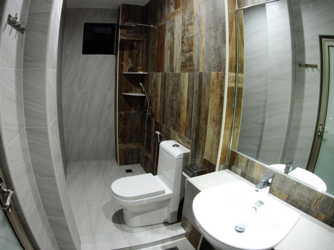 Bathroom 4