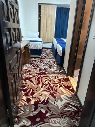 Bedroom 3, Al Rabeh Hotel, Makkah