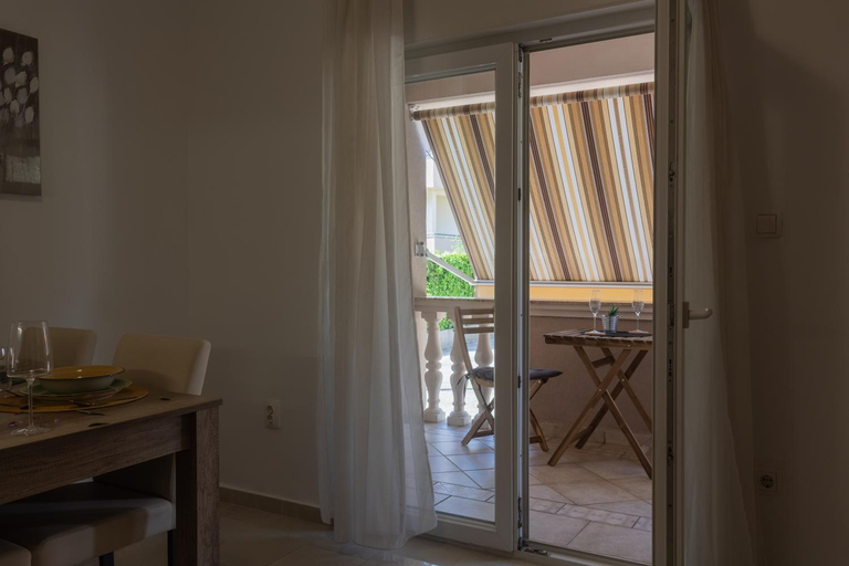 Others 4, Villa Barolo, Zadar
