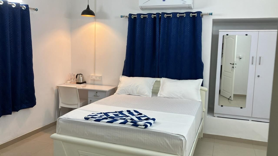 Bedroom 2, MADRAS INN - NUNGAMBAKKAM, Chennai