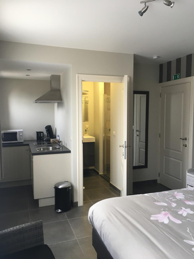 Others 2, Guesthouse De Middelvelden, Antwerpen