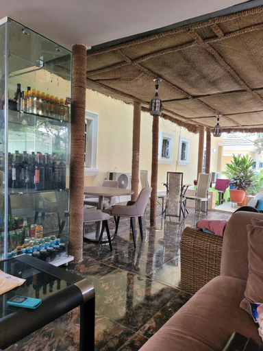 Food & Drinks 4, Dazzle Hotels and Apartments Riverpark, AbujaMun
