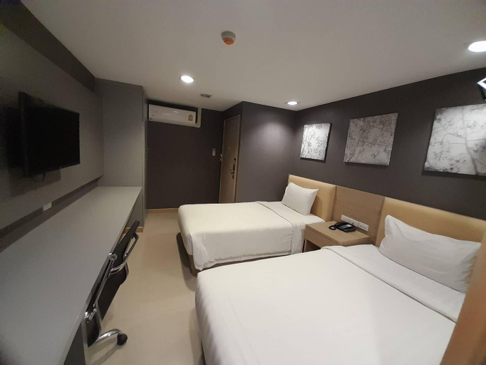 Bedroom 8