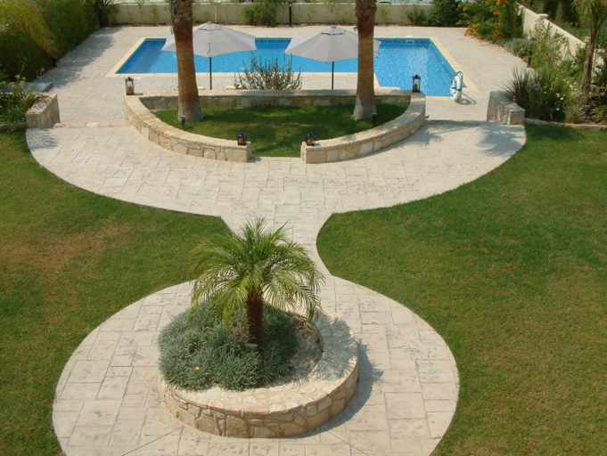 Others 3, Bay Villas