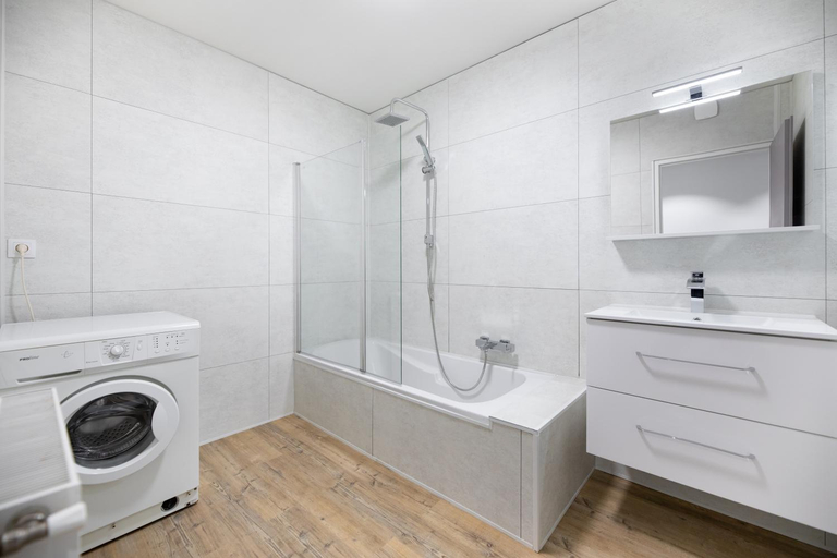 Bathroom, Residence 3 etoiles Les themes Proche Lux, Metz, Cattenom, Moselle