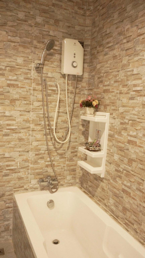 Bathroom 7