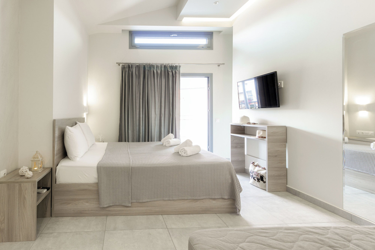 Bedroom 4, Summer Inn, Central Macedonia