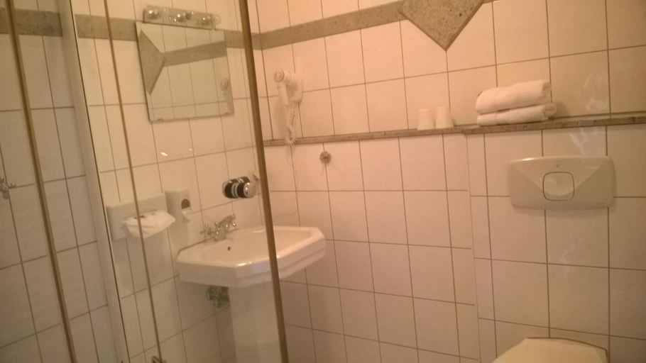 Bathroom, Landhotel Weingut Schulze, Burgenlandkreis