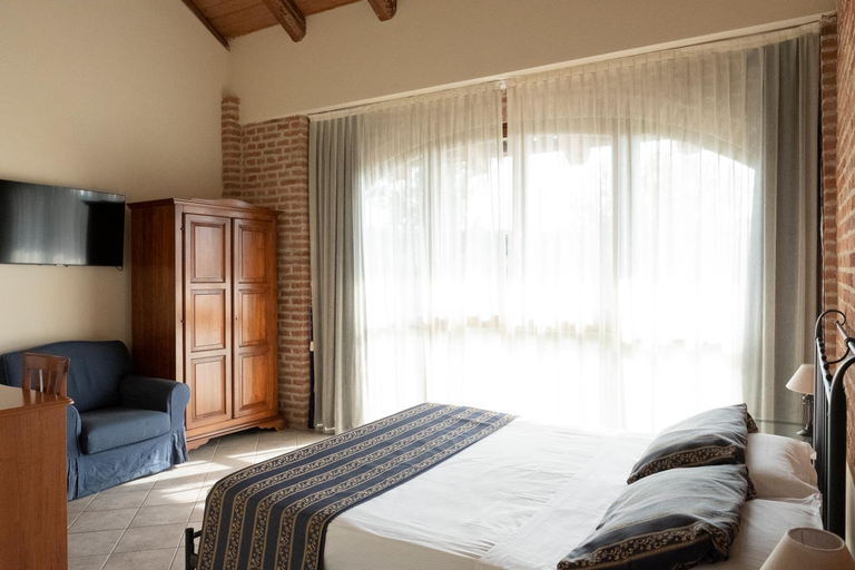Bedroom 12