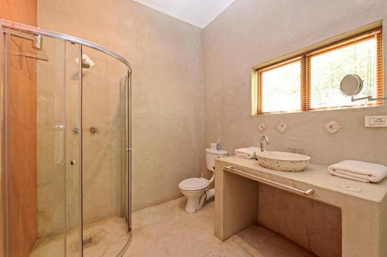 Bathroom 4, Waterberg Guest Farm, Omatako
