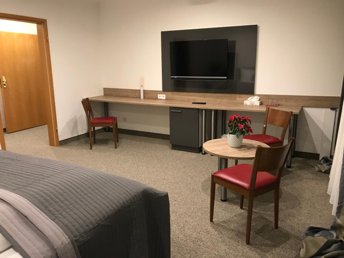 Bedroom 13