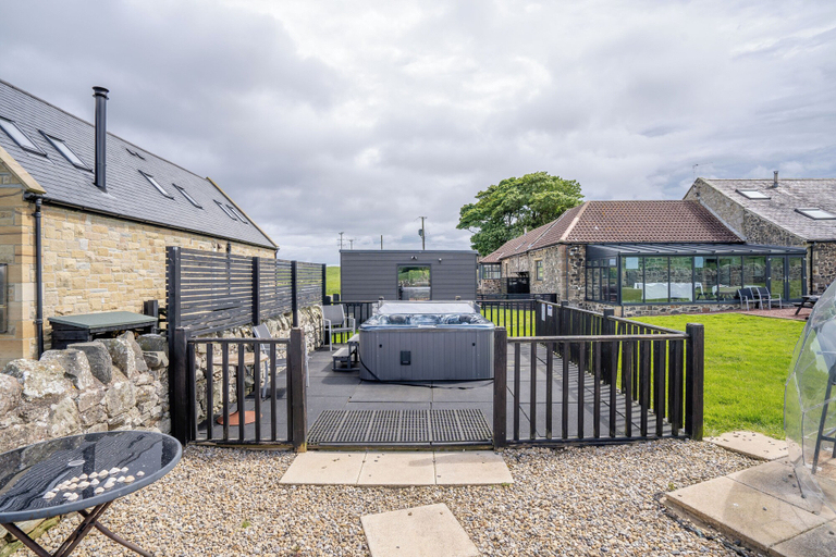 Others 5, Hayloft Cottage - North East Escapes, Northumberland
