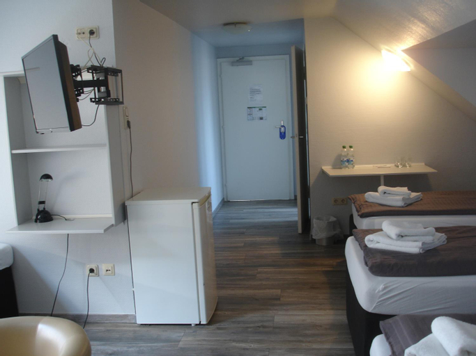Bathroom 6