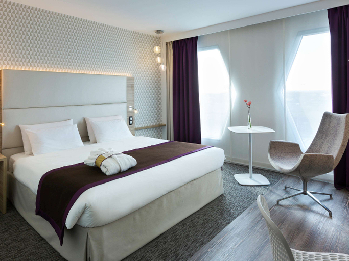 Bedroom 5, Mercure Paris Orly Rungis Airport, Val-de-Marne