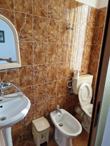 Bedroom 5, Hotel Restaurant Savoja, Pogradecit