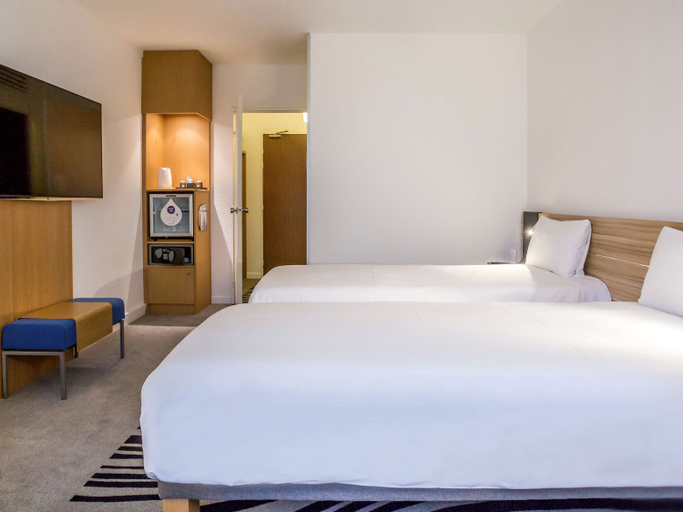 Bedroom 4, Novotel Bourges, Cher