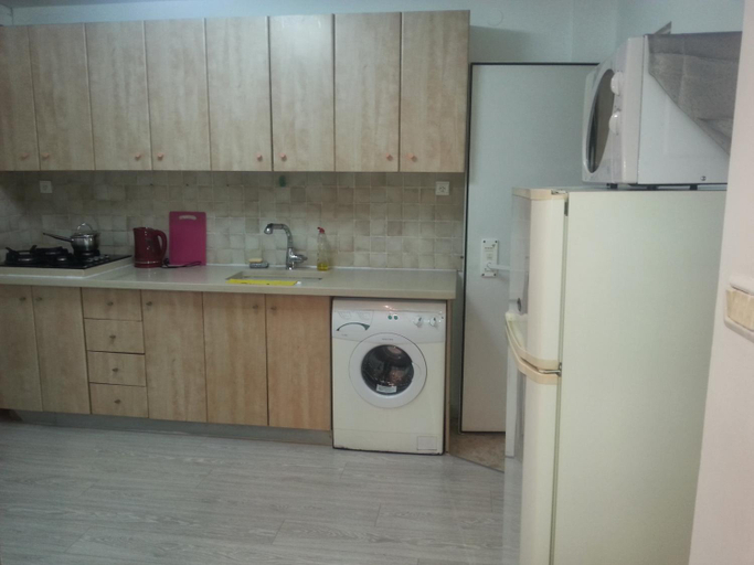 Others 3, Apartments Petah Tiqwa