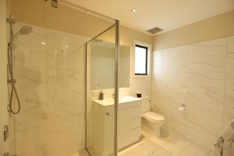 Bathroom 7