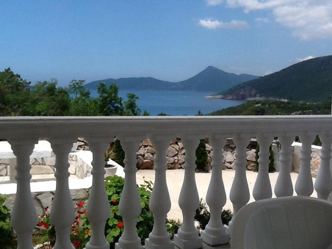 Others 5, Villa Mirista