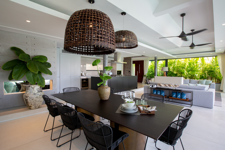 Dining Room 27