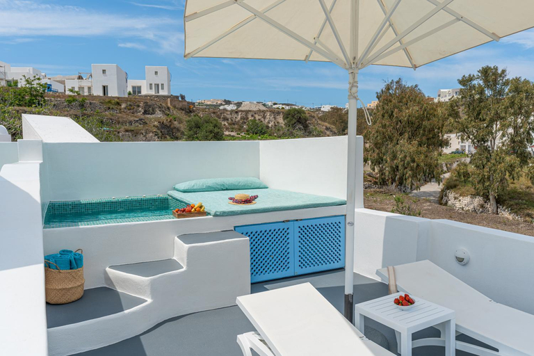 Others 4, Moon Cactus Traditional Cave Suite with Jacuzzi, South Aegean