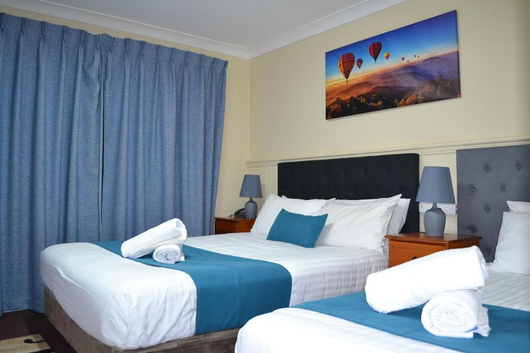 Bedroom 4, Lithgow Motor Inn, Lithgow