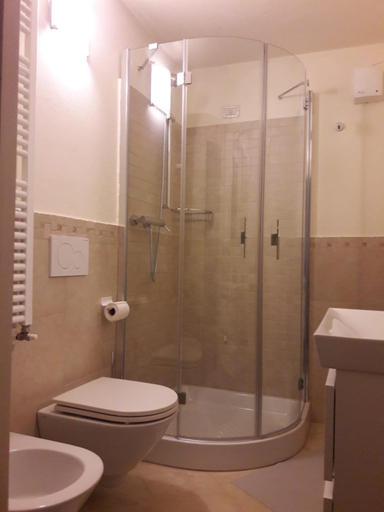 Bathroom 3, La Corte, Rimini