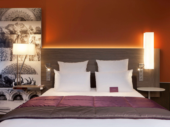 Bedroom 5, Mercure Chambery Centre Hotel, Savoie