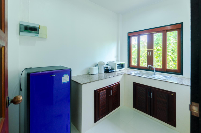 Dining Room 10