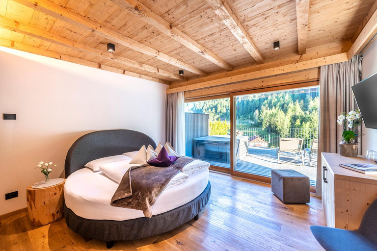 Bedroom 2, Hotel Alcialc, Bolzano