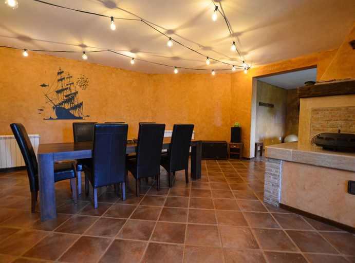 Food & Drinks 4, Sophisticated and Chic Villa With Pool, Kanfanar
