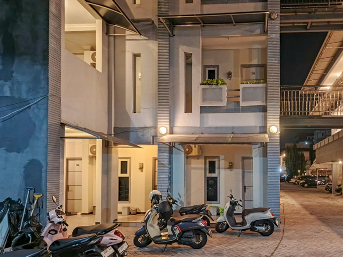 Exterior & Views 2, Graha Marina RedPartner near Plaza Marina, Surabaya