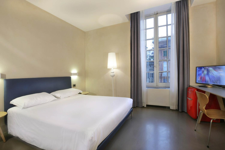 Bedroom 14