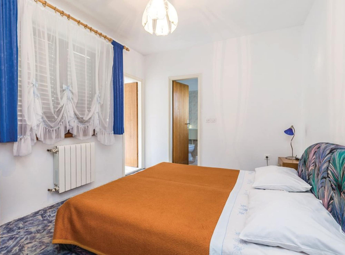 Bedroom 2, Elegant Brsec Apartments With Sea View, Mošćenička Draga