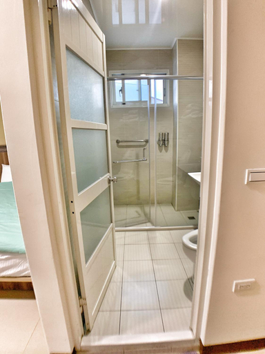 Bathroom 9