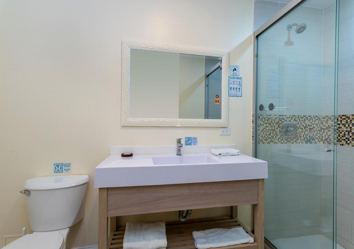 Bathroom 2, Aqualina Inn, San Andrés