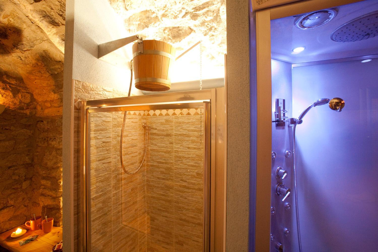 Bathroom 3, Hotel Castello, Brescia