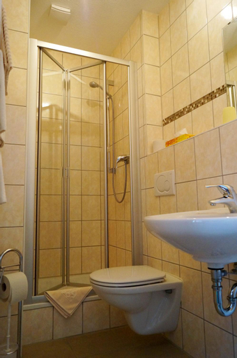 Bedroom 3, Hotel zur Post, Mainz-Bingen