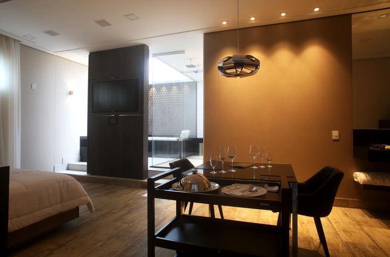 Food & Drinks 2, Zaya Motel Premium, Florianopolis
