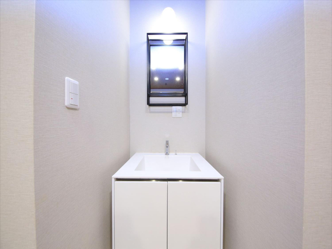 Bathroom 2, COTO Tokyo Asakusa 5, Sumida