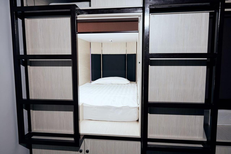 Bedroom, Hotel Kapsula, Astana City