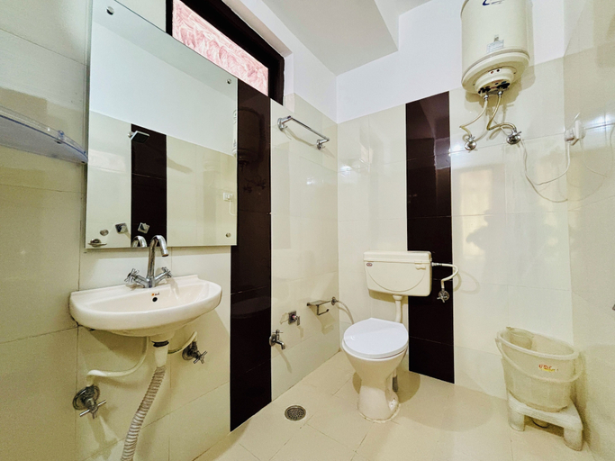 Bathroom 3, kumar residency Mcleodganj, Kangra