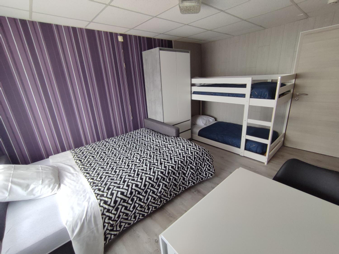Bedroom 9
