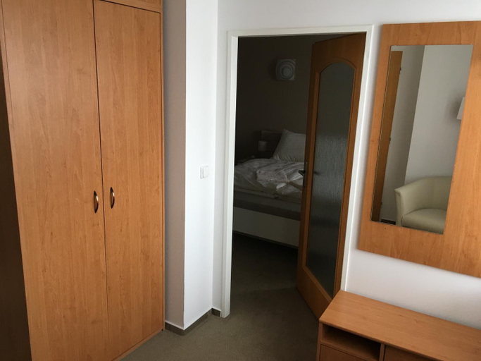 Bedroom 2, Hotel pod Hurkou, Opava